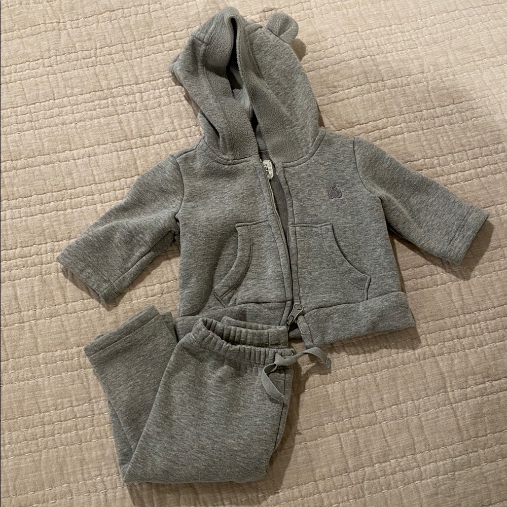 GAP Baby Light Gray Outfit 0-3M